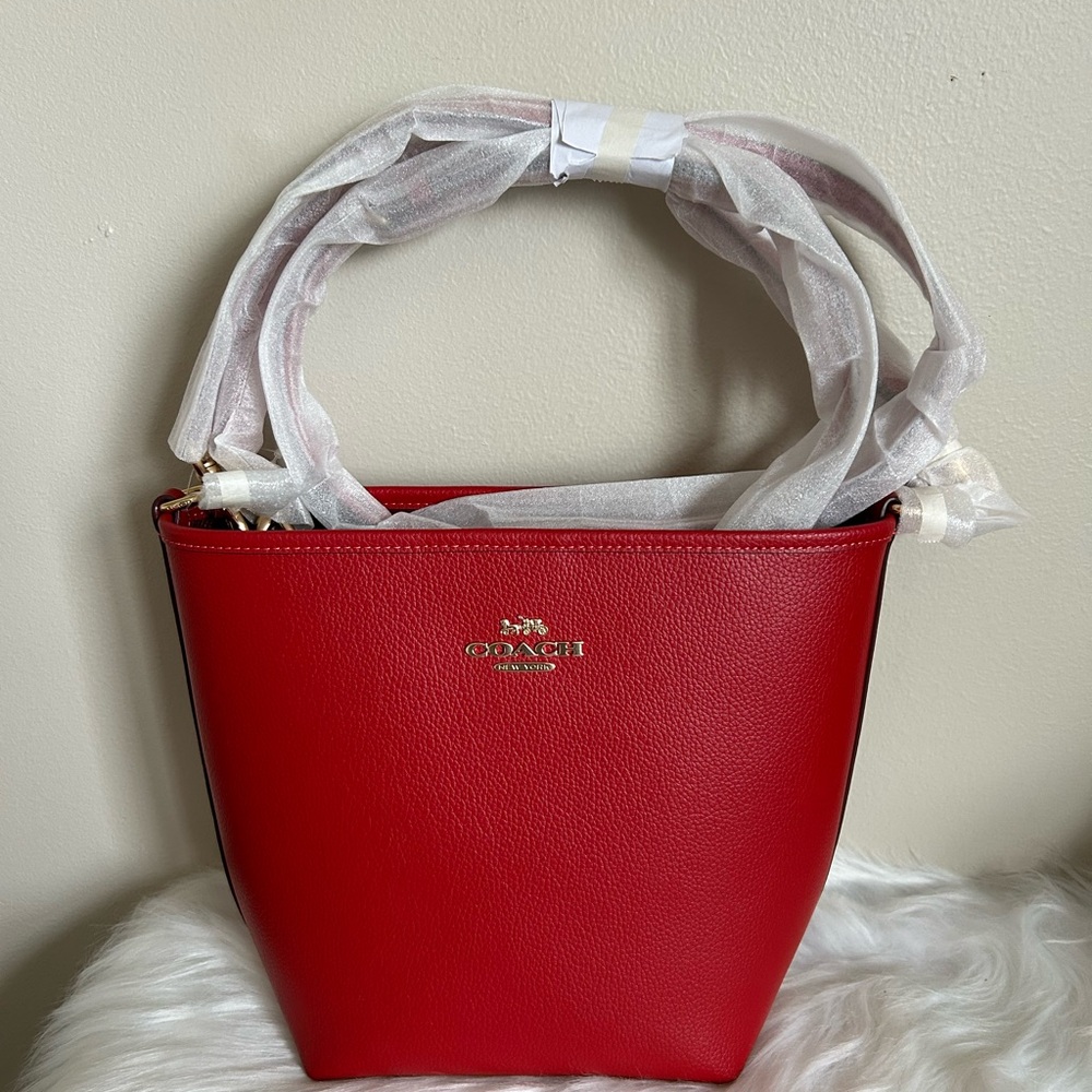 Coach City Bucket Bold Red Pebbled Leather Bag NEW